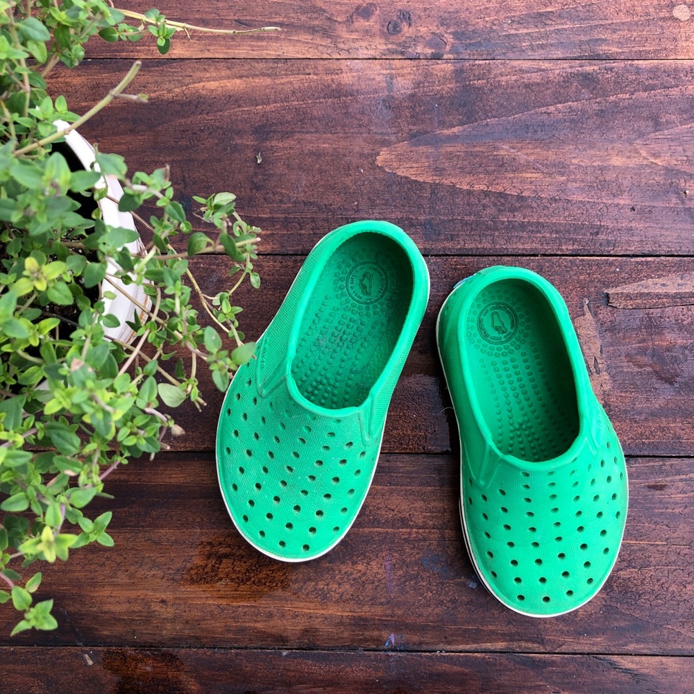 Green Native Shoes infant/toddler size 7